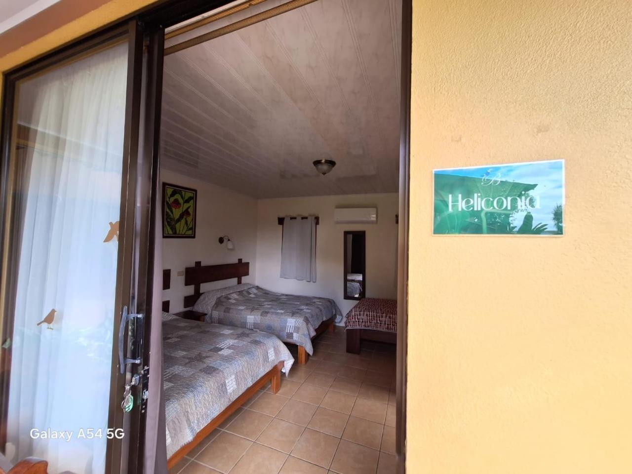 Iris Arenal Hotel La Fortuna Esterno foto