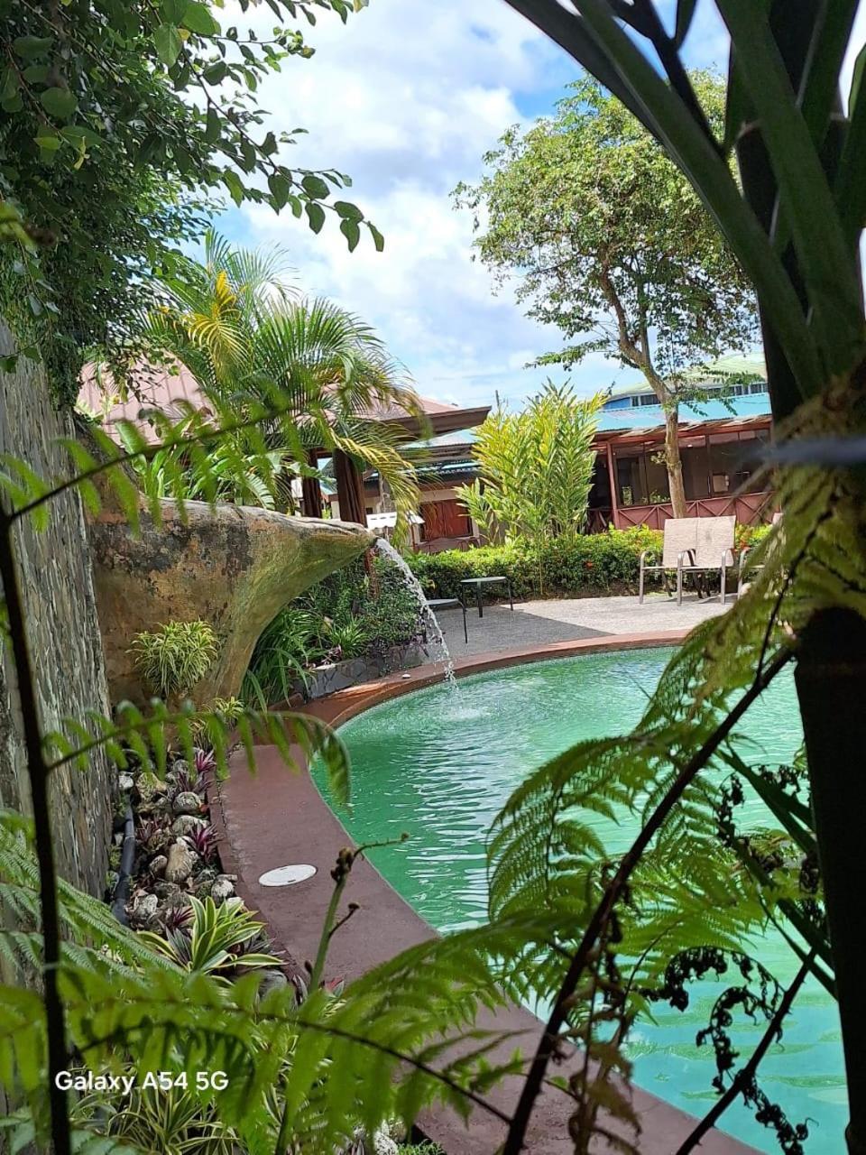 Iris Arenal Hotel La Fortuna Esterno foto